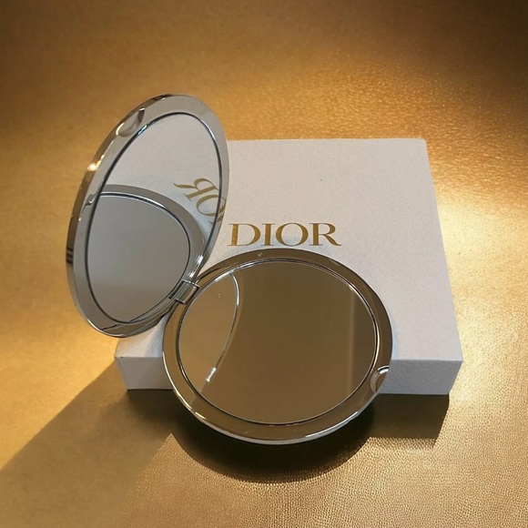 Limited Edition New Dior Beauty Pocket Mirror - Picture 5 of 5